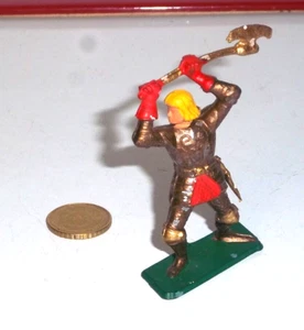 FIGURINE STARLUX - MOYEN ÂGE / FEODAL - HOMME D'ARME AVEC HACHE DANOISE - Picture 1 of 3