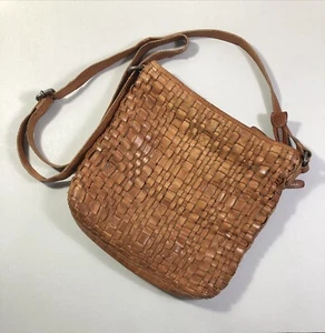 Borsa a tracolla Anthropologie Vilenca Holland in vera pelle intrecciata - Foto 1 di 22