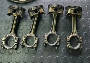 SET OF 4 PISTONS VAUXHALL VECTRA ZAFIRA 2.2 DIRECT Z22YH - Picture 1 of 1