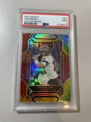 Select Tom Brady 2021 Tie Dye Prizm/25 #201 Club Level PSA 9 Buccaneers Foto 1 de 2