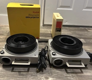Set Set Of 2 Kodak Ektagraphic III Carousel Projector, Buhl lens, remote, tested - Picture 1 of 24
