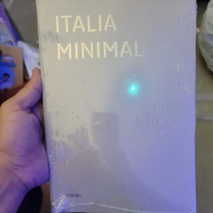 Italia Minimal, Paperback by Bignotti, Ilaria, Like New Used, Free shipping i... - Imagen 1 de 3