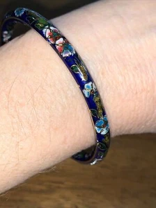 VTG Cloisonne Enamel Bracelet Dark Blue Bangle Flowers inside&out 22gr - Picture 1 of 12