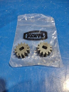 2 Genuine Toro 131-0896 13T Pinion Gear Recycler Lawnmower Recycler Bin 32 - Picture 1 of 1