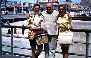 Orig 1961 Slide, Man and two Ladies on Boardwalk wearing Period Clothing - Picture 1 of 1