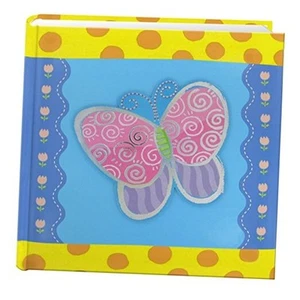 200-Pocket 3-D Butterfly Applique Cover Photo Album, 4 by 6-Inch - Picture 1 of 3