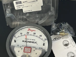 Dwyer Magnehelic 2000-0 Differential Pressure Gauge 0-.50 inches 2000-0 - Picture 1 of 7