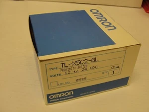 New Omron Proximity Sensor, TL-X5C2-GL, 12 to 24VDC - Picture 1 of 4