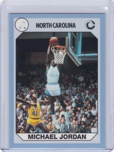 Tarjeta de baloncesto 1990 Collegiate Collection NC #93 Michael Jordan - NrMt - Imagen 1 de 2