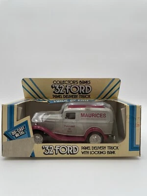 Maurices ERTL Collector's Banks 1932 Ford Panel Delivery Truck литой серый - Изображение 1 из 4