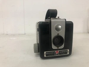 Vintage 1950-61 Kodak Brownie Hawkeye Flash Model Camera NOT TESTED USA - Picture 1 of 8
