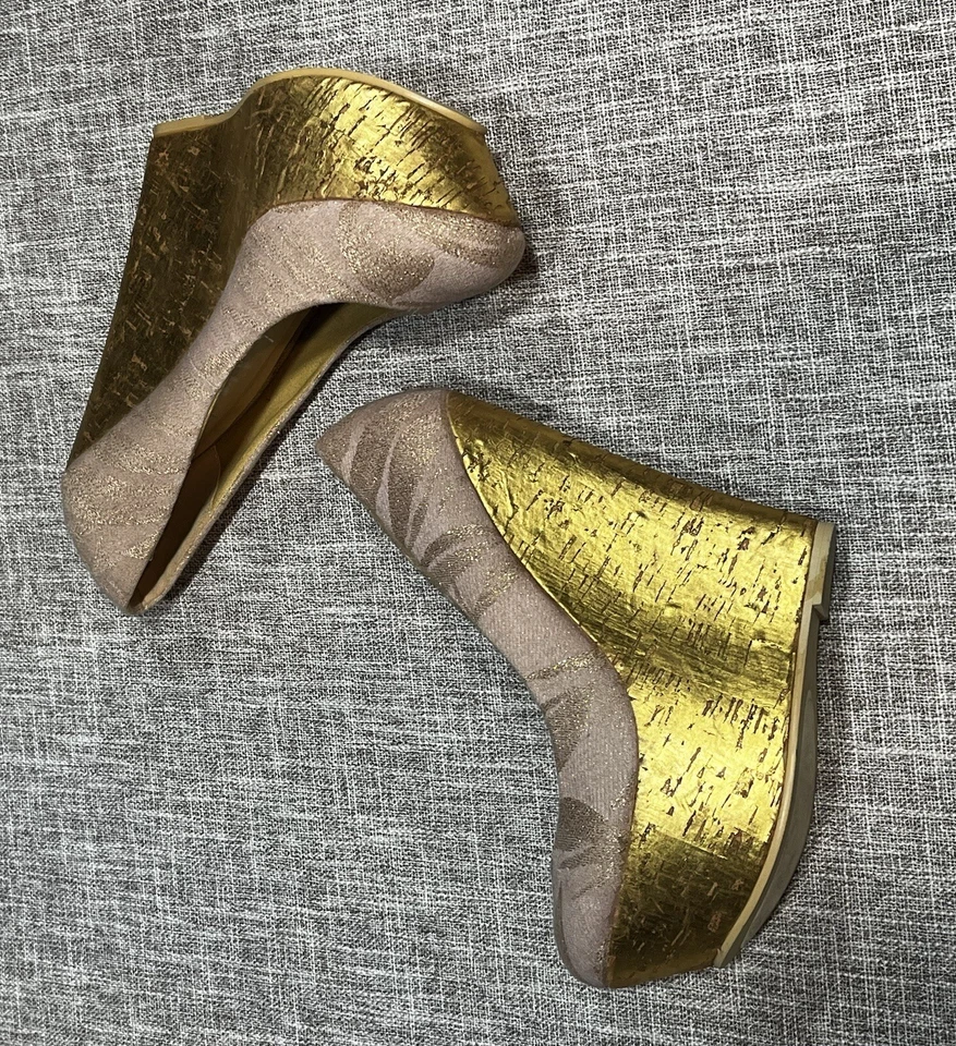 Zapatos de salón Lovely People talla 8,5 para mujer con cuña de tacón alto rosa/dorado plataforma Foto 1 de 4