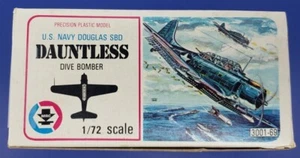 Modellino in plastica MRC Dauntless Dive Bomber US Navy Douglas SBD scala 1:72 - Foto 1 di 8