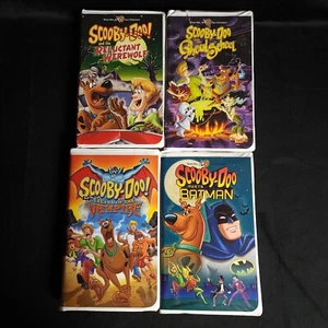 Vintage Scooby Doo VHS Movies Lot Of 4 Tapes Clamshells - Picture 1 of 9