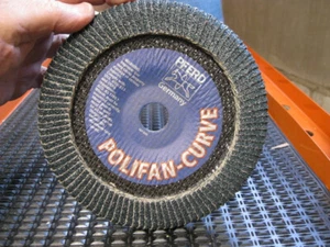 7" X 7/8 POLIFAN® Curve Flap Disc SGP, Zirconia, 40 Grit, Large Radius 67351 - Picture 1 of 8