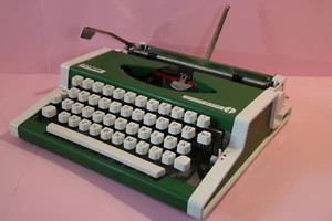 Vintage Olympia Traveller Deluxe Green Space Age Typewriter TOP - Bild 1 von 24