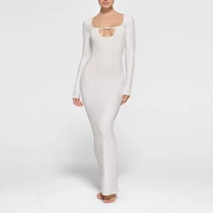 NWT Skims Soft Lounge Rib Long Sleeve Keyhole Dress White Size Small - Picture 1 of 7