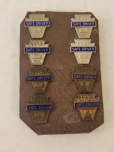 Vintage PMA Safe Driver Award Pins Jahre 1-8 - schöner Zustand - aus den 1950er Jahren - Bild 1 von 2