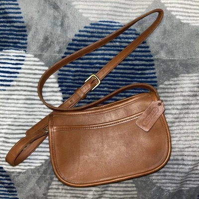 Coach Wendie Vintage Crossbody Bag Brown Leather Adjustable Strap - Image 1 of 3