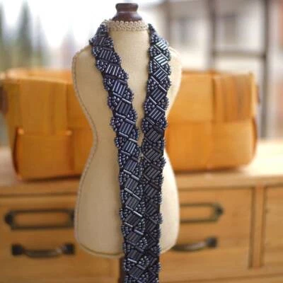 Delicado ribete de encaje con cuentas para decoración de vestido cinturón faja nupcial vendido por yarda Foto 1 de 4