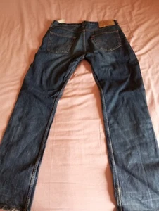levi's 501 made in usa blu W34 L34 macchiolina chiara fondo gamba sinistra - Foto 1 di 5
