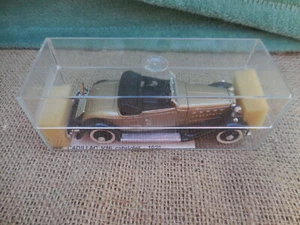   1931 Gold Cadillac V16 Cabriolet- by Rio made Italy Diecast/Plastic 1:43   - Picture 1 of 9