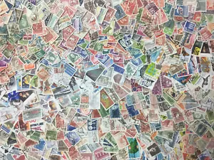 Denmark Collection Of 1,000 Different Used Stamps - Picture 1 of 10