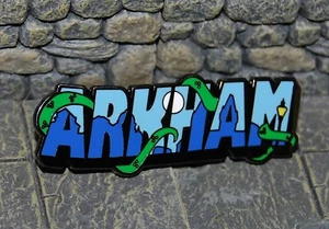 ¡Pin esmalte Arkham de viaje robot de uva Universidad Miskatonic Lovecraft Cthulhu! - Imagen 1 de 1