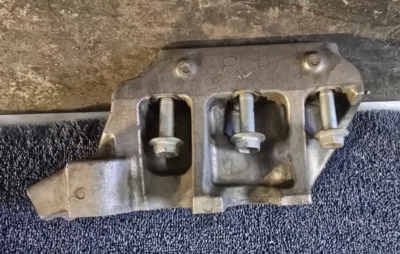 Toyota Camry 2007 montaje de motor de pasajero superior derecho 2,4 L 2,4 Foto 1 de 3