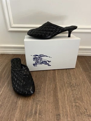 Mujer Burberry Cuero Gatito Tacón Mules Diseño Ecuestre Talla 10 EU 40 Foto 1 de 4