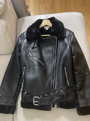 Chaqueta de Moto Topshop NUEVA CON ETIQUETAS Talla 2 EE. UU. Forrada de Piel Sintética Negra Cremallera Completa para Mujer Foto 1 de 3