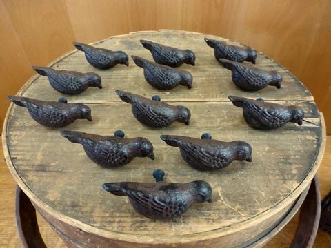 GROUP 12 CAST IRON RESTING BIRD CABINET PULLS DOOR DRAWER DRESSER KNOBS rustic Cover