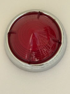 LU574259 - LUCAS STOP/TAIL LENS & RIM L539 OEM ASTON, BRISTOL, DAIMLER, LOTUS - Picture 1 of 8