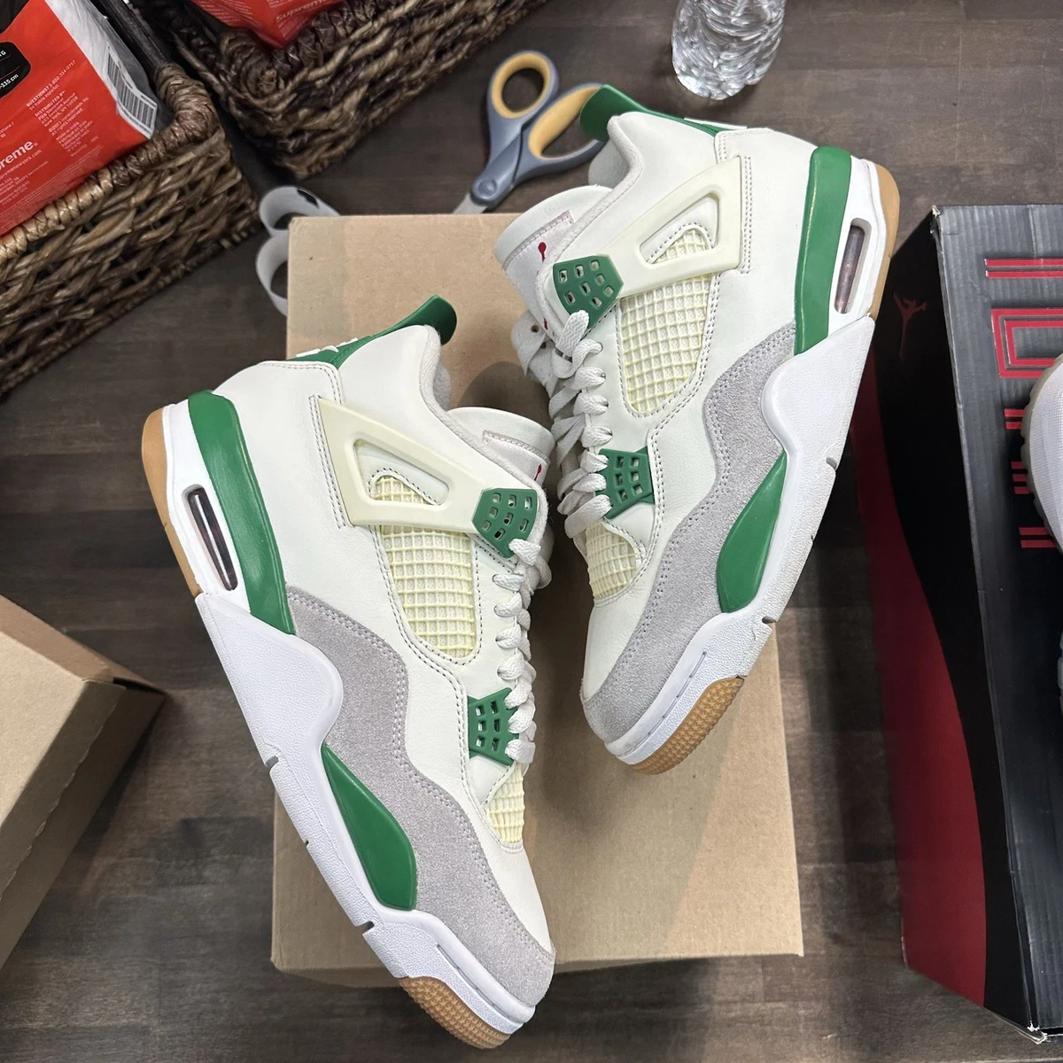 Jordan 4 Retro SP x Nike SB Mid Pine Green for Sale | Authenticity