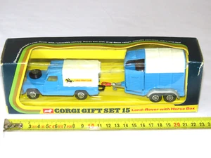 Vintage Mettoy 1973 Corgi GS 15 Land Rover with Horse Box Made in Great Britain - Picture 1 of 12