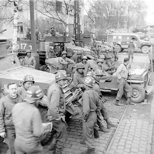 WW2 WWII Photo World War Two / US Army Medics in Jeep Frankfurt Germany 1945 - Picture 1 of 1