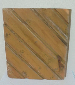 alter Fensterladen Rahmenbau mit diagonalen Brettern Garderobe  Schranktüre H1 k - Bild 1 von 4