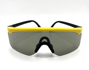 Oakley Blades Gen 1 Yellow Frame Grey Lens Sunglasses - Picture 1 of 7