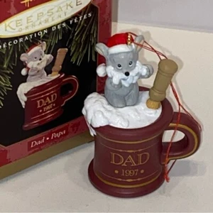 Vintage Hallmark Keepsake Christmas Ornament Dad 1997 Mouse in Shaving Mug - Picture 1 of 5