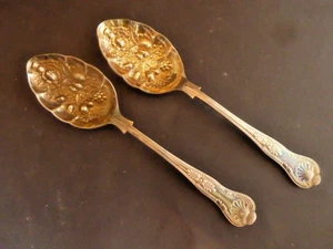 S32 - 2 x Puddinglöffel Prunklöffel versilbert - England - Bild 1 von 5
