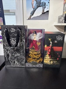 Disney Queen Of Hearts Villains Designer Collection Limited Edition /13,000 - Picture 1 of 6