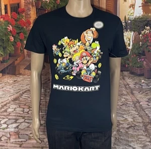 Camiseta Oficial Nintendo Mario Kart Talla S Racing Team Retro Negra Para Hombre - Imagen 1 de 4