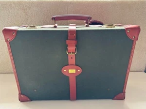 Estuche de cuero Jaguar x PAPWORTH verde talla H12,6" W18,9" hecho en Reino Unido - Imagen 1 de 18