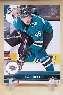 2017-18 Upper Deck Hockey Base #401 Tomas Hertl - San Jose Sharks - Image 1 of 2
