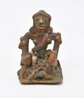 Figurine homme tribal antique en laiton ancienne fabriquée à la main finement gravée