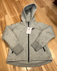 Nike Sportswear Tech Fleece Hoodie Grey FD2979 063 KIDS SMALL NWT - Picture 1 of 6