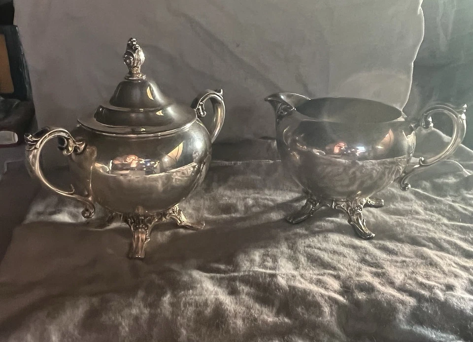 Juego de té Wm Rogers plateado crema, azucarero Foto 1 de 4
