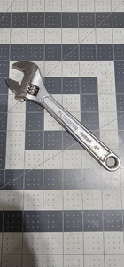 Llave media luna ajustable Plymouth Forge 15" WP367 - Imagen 1 de 2