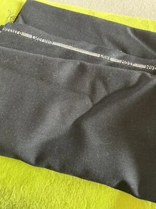 Charcoal Grey Pure Wool Tailoring Suit Fabric Remnant Made In Huddersfield - Picture 1 of 4