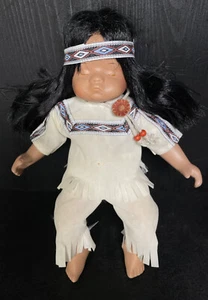 Goldenvale Collection Indianer schlafende Baby Puppe 9 1/2 Zoll groß. - Bild 1 von 6
